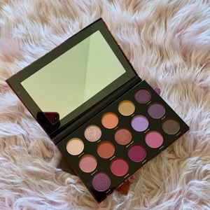 🎉HP🎉 New Hipdot Zion Eyeshadow Palette